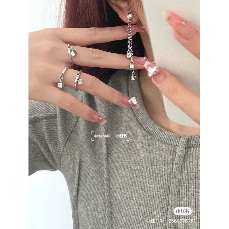 Ce**e earrings